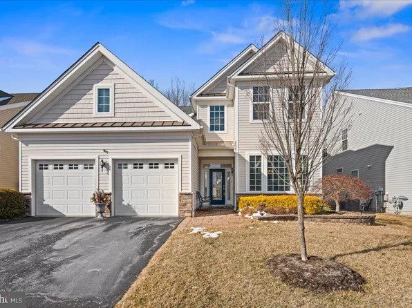 86 Inverness Dr, Kendall Park, NJ 08824