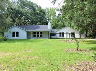 8813 Cooks Lake Rd, Lumberton, TX 77657