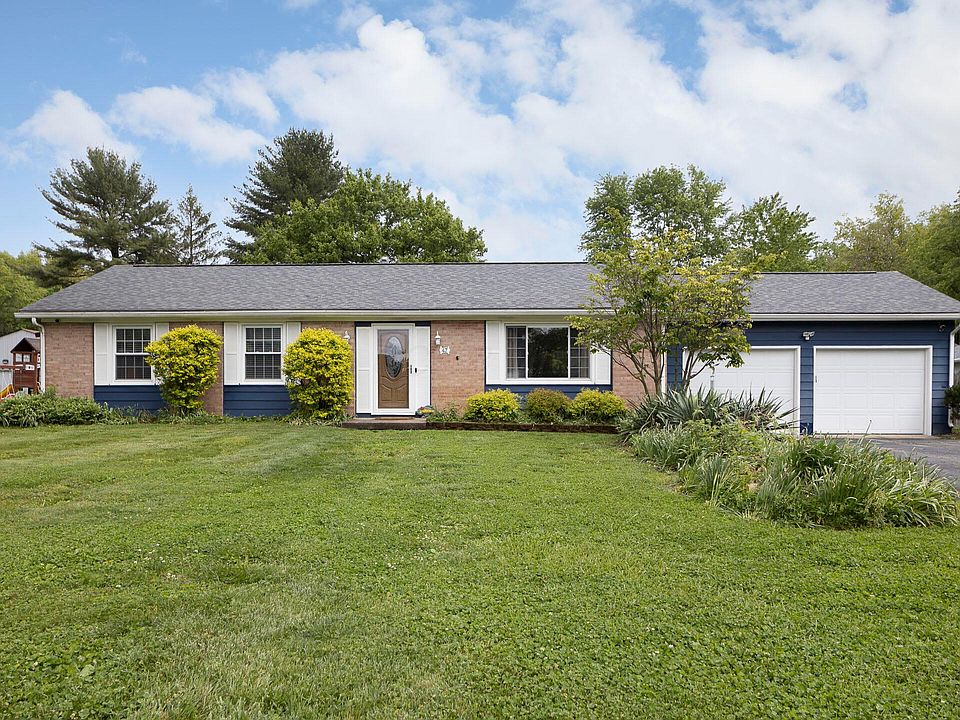 1st image of 47 E Lynnwood Dr