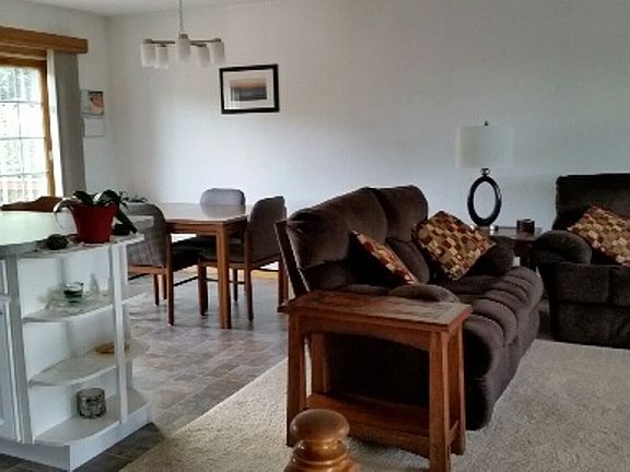 3rd image of 1525 Fernwood Dr