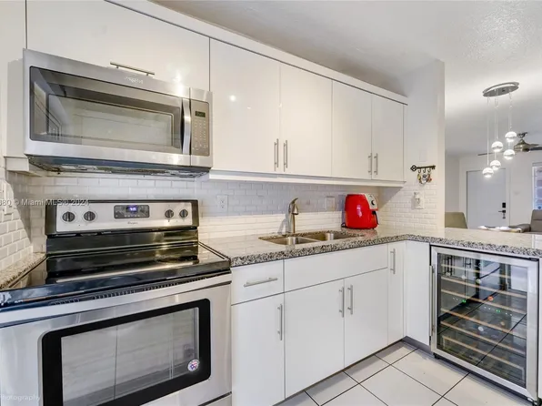 7853 W 36th Ave Unit 103, Hialeah, FL 33018