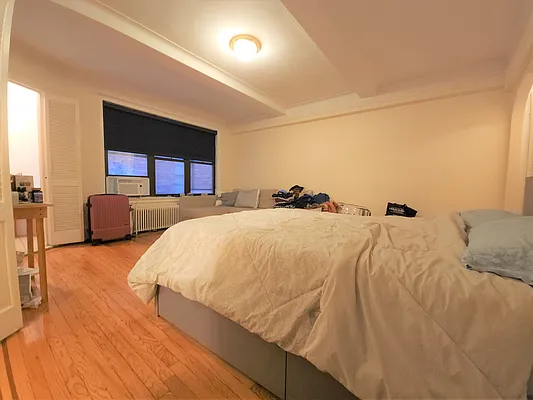 Rented by Green Home NY Realty LLC | media 8