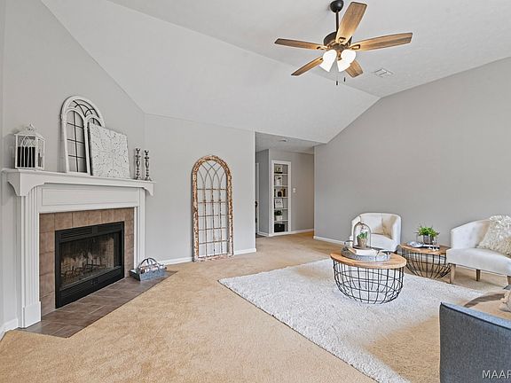 4th image of 821 Sweet Ridge Rd