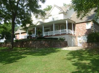 16217 S Knorpp Rd, Pleasant Hill, MO 64080