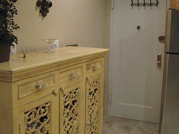 5th image of 306 W 105th St APT 2