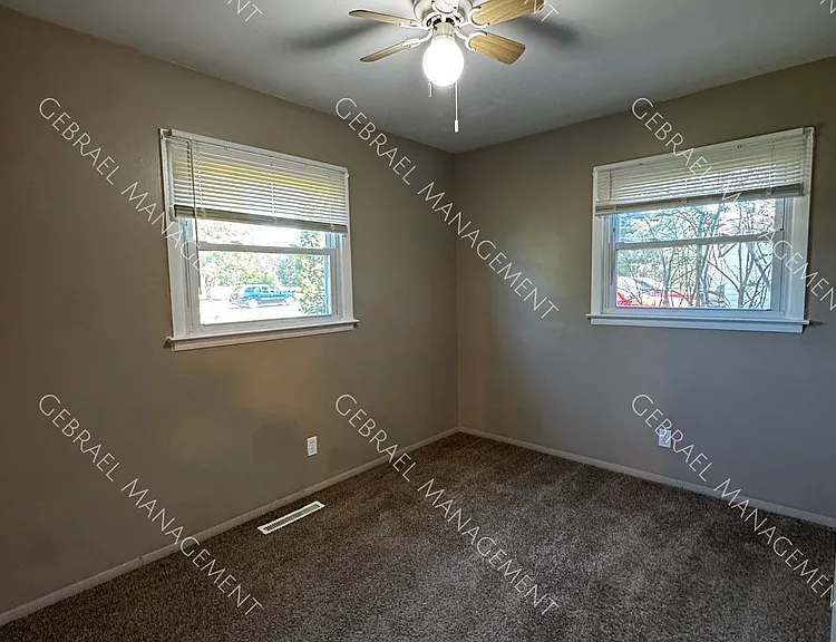 2462 Miami Beach Dr — Photo 14