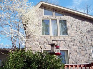 3637 Channel Dr, Louisville, TN 37777