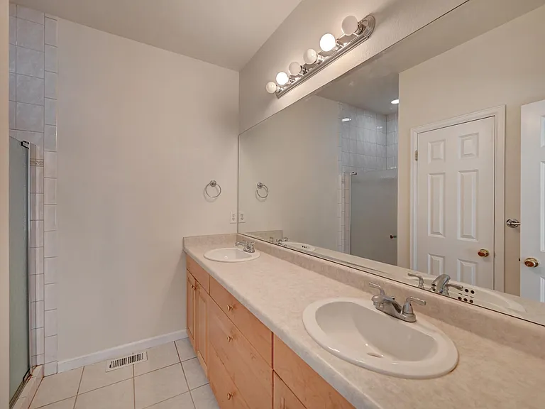 927 Jersey St — Photo 17