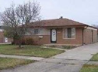 31454 Hartford Dr, Warren, MI 48088