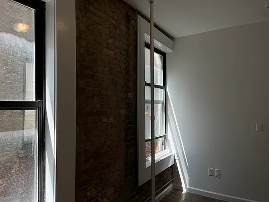 Rented by REAL New York | media 3