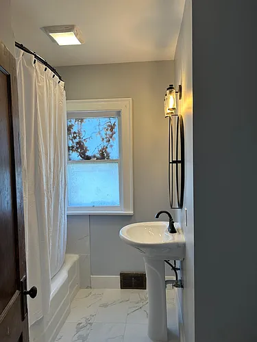 2052 Wascana Ave #1 Photo 1