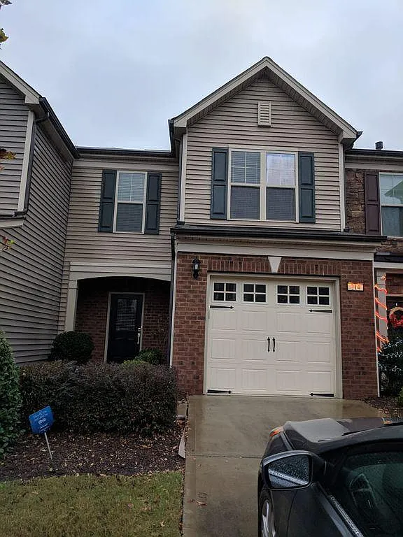 Building Photo - 214 Brier Crossings Loop
