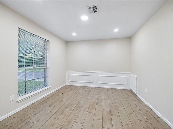 5th image of 1307 Southern Hills Rd