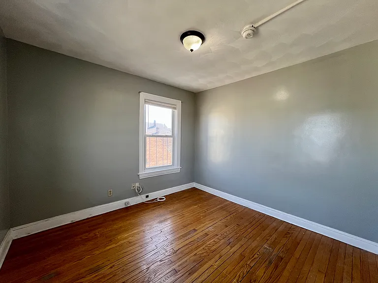 836 Main St #3R — Photo 10