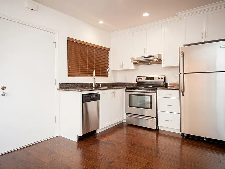 740 Sapphire St #1 — Photo 2