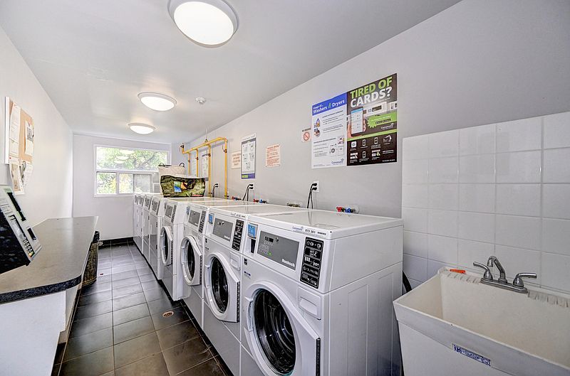 Kitchener Apartment for rent - 2 Bedrooms — photo 11