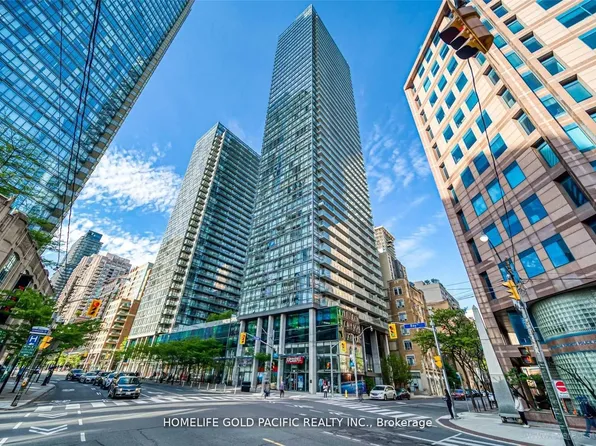 38 Grenville St, Toronto, ON