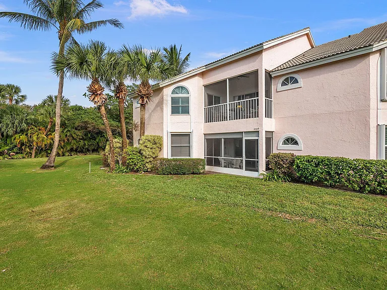 4409 Fairway Dr N — Photo 18