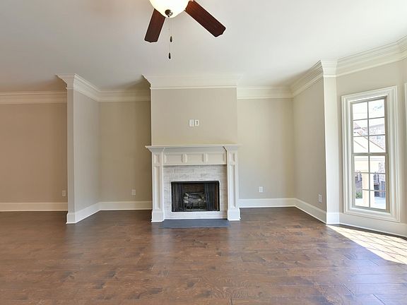 3rd image of 1106 Willow Field Ln SE