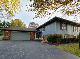 7187 Farmhome Ln, Cherry Valley, IL 61016