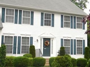 19 Cloverleaf Ct, Fredericksburg, VA 22406