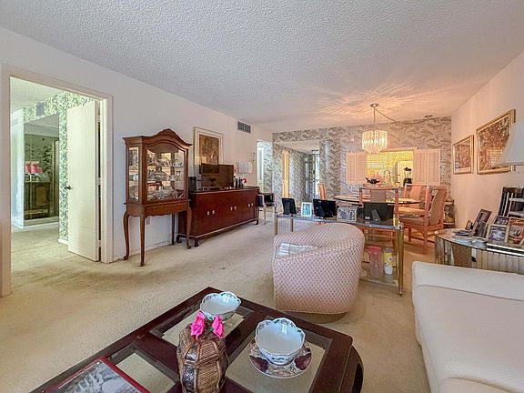 5th image of 3930 Inverrary Boulevard #304-d