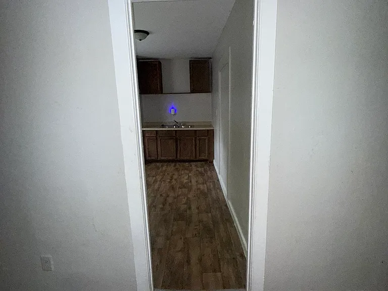 331 N Temple Ave #D — Photo 25