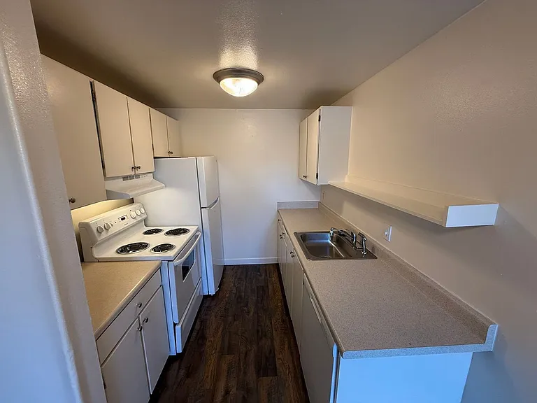 West Hills Village — Photo 30