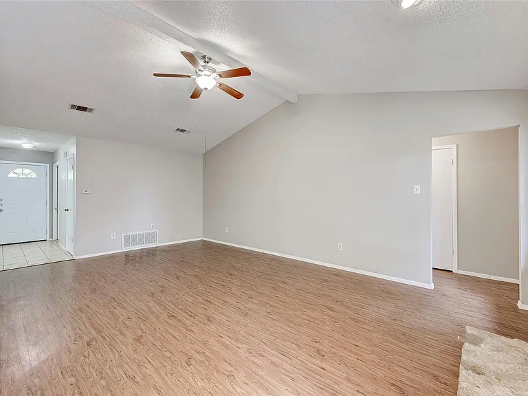 12601 Europa Ln — Photo 8