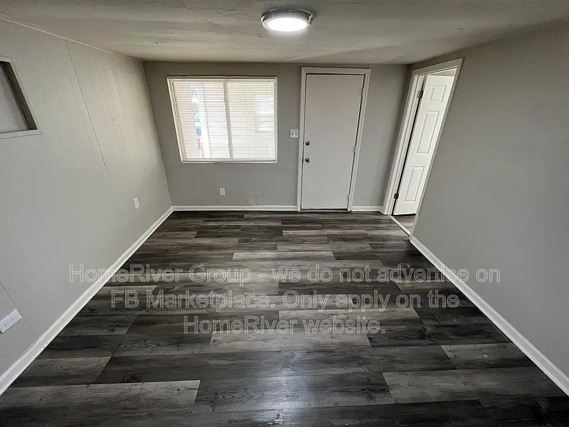 3 bed, 1.0 bath, 749 sqft, $1,250 — Photo 2
