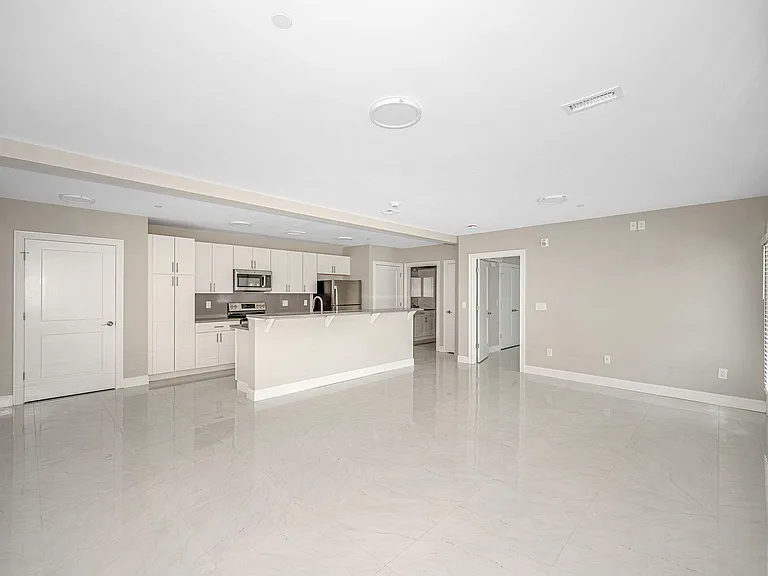 960 Main St #2101 — Photo 17