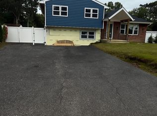 354 Easton Street, Ronkonkoma, NY 11779