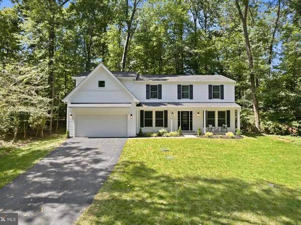 2516 Penny Royal Ln, Reston, VA 20191