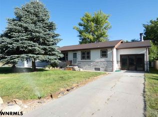 830 J St, Gering, NE 69341