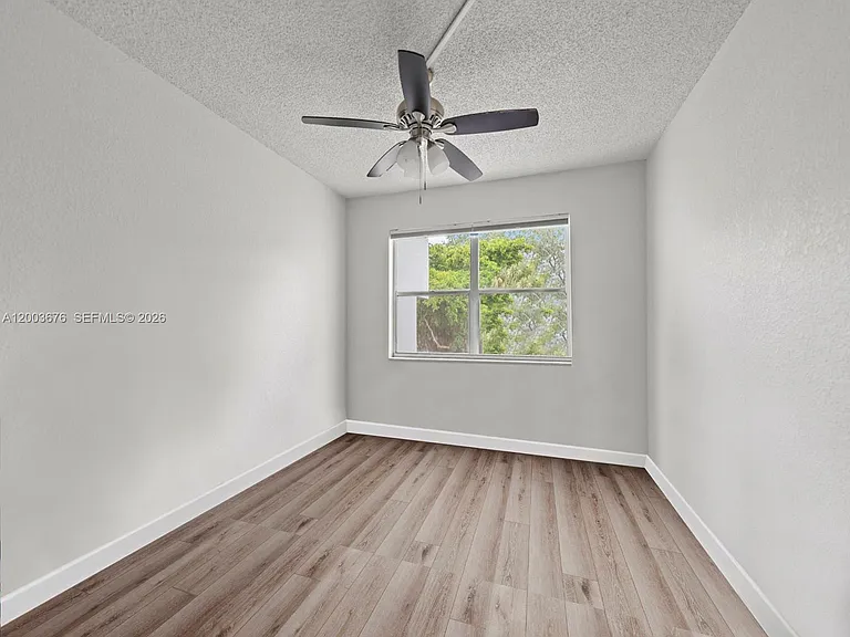 4235 N University Dr #312 — Photo 7