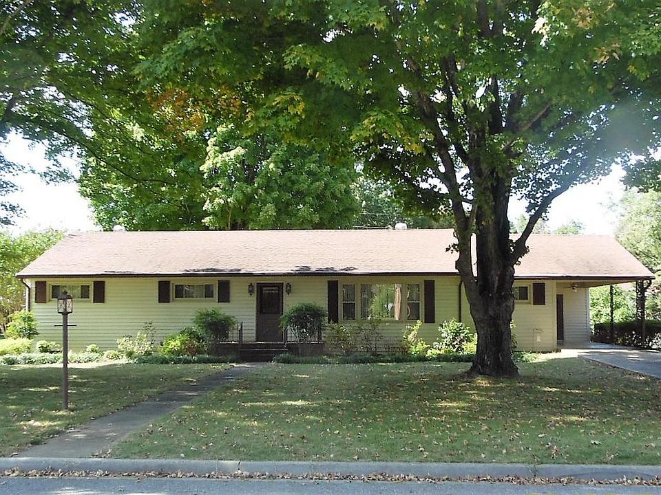 1st image of 439 Fir Ave