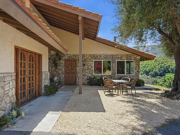 3rd image of 10222 Deseret Rd