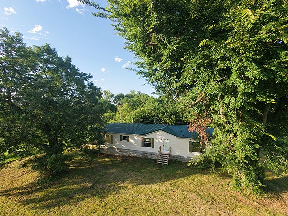 2nd image of 286 Ed Mitchell Rd