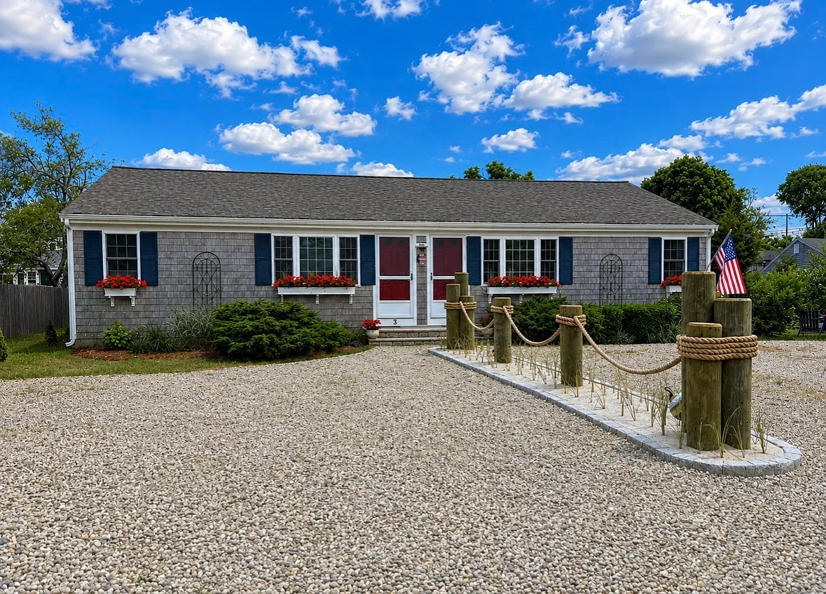 6 bed, 1600 sqft, $2,500 — Photo 1