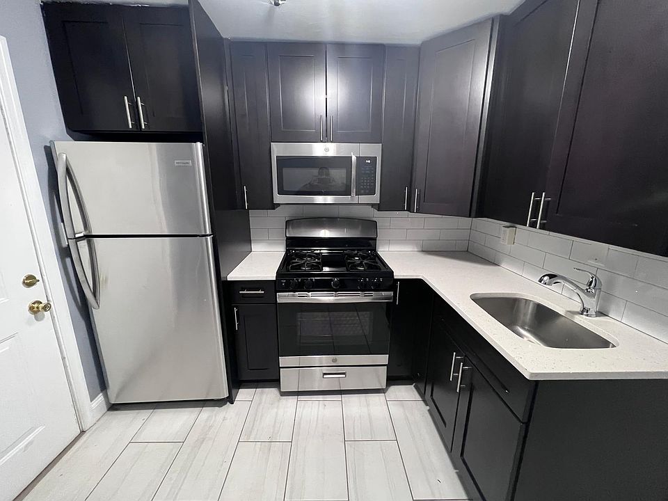 1st image of 143 Duncan Ave