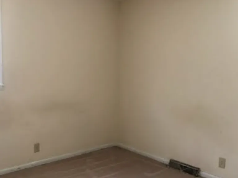 408 Melinda Dr — Photo 5