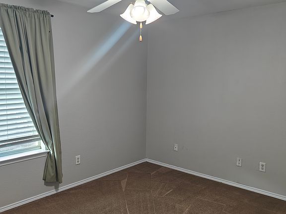 4th image of 2305 Aldergate Dr