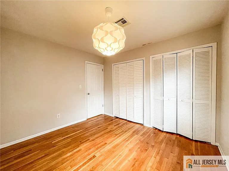 2105 Saint Georges Ave #2F — Photo 11