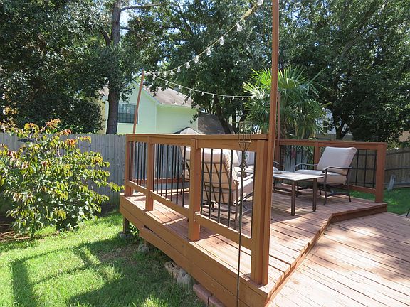 5th image of 2721 Chatsworth Dr