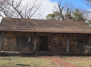 505 S High St, Stockton, MO 65785