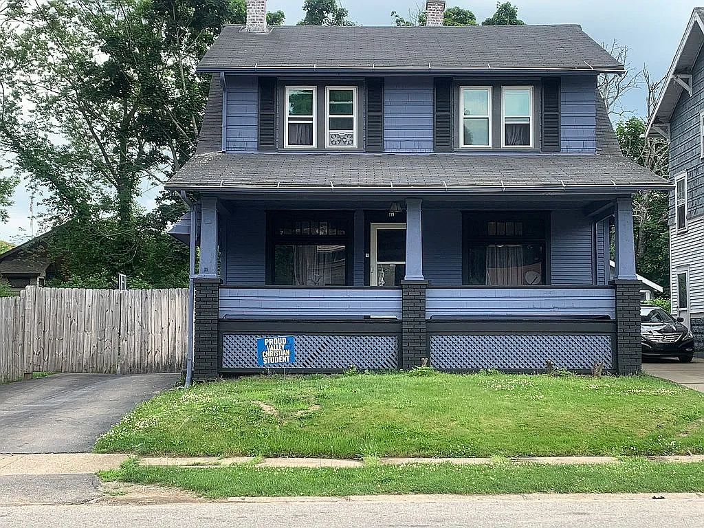 61 E Avondale Ave photo 1