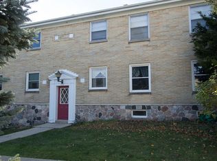 1313 E Randolph Ct, Milwaukee, WI 53212