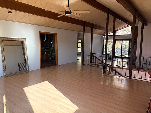 2nd image of 412 Camino De La Sierra NE