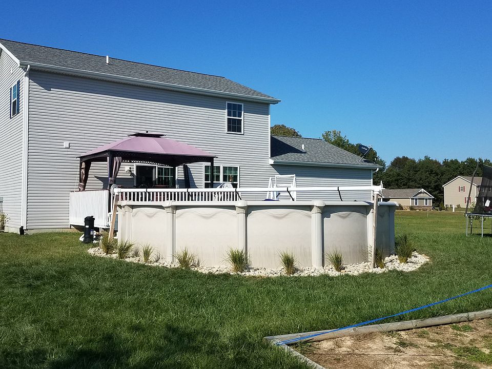 2nd image of 104 Brookshire Way