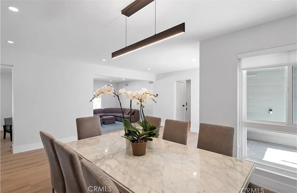 4 bed, 2262 sqft, $14,000 — Photo 3